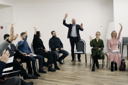 Как курсы ораторского искусства меняют карьеру и уверенность в себе